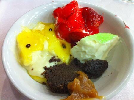 Brazilian cuisine, mousse de maracuja