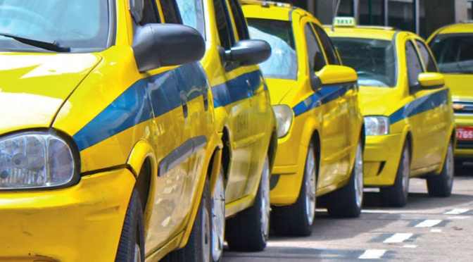 Rio yellow taxis